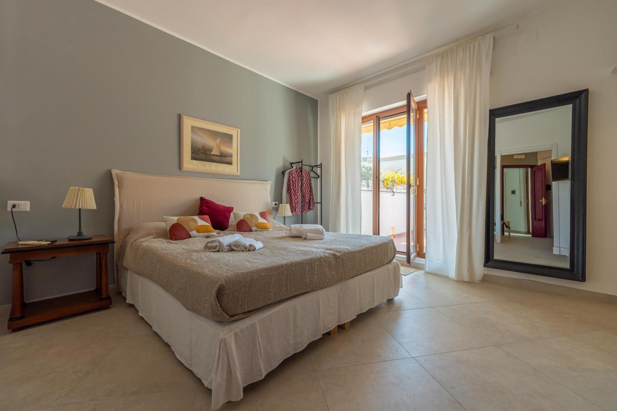 Appartamento Molo Angioino Napoli